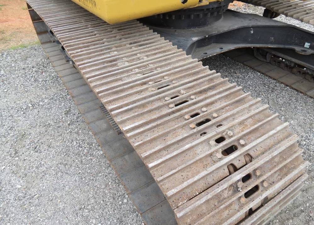 
								2021 Caterpillar 320GC Excavator Trackhoe Cab AC Thumb Aux CAT Bucket full									