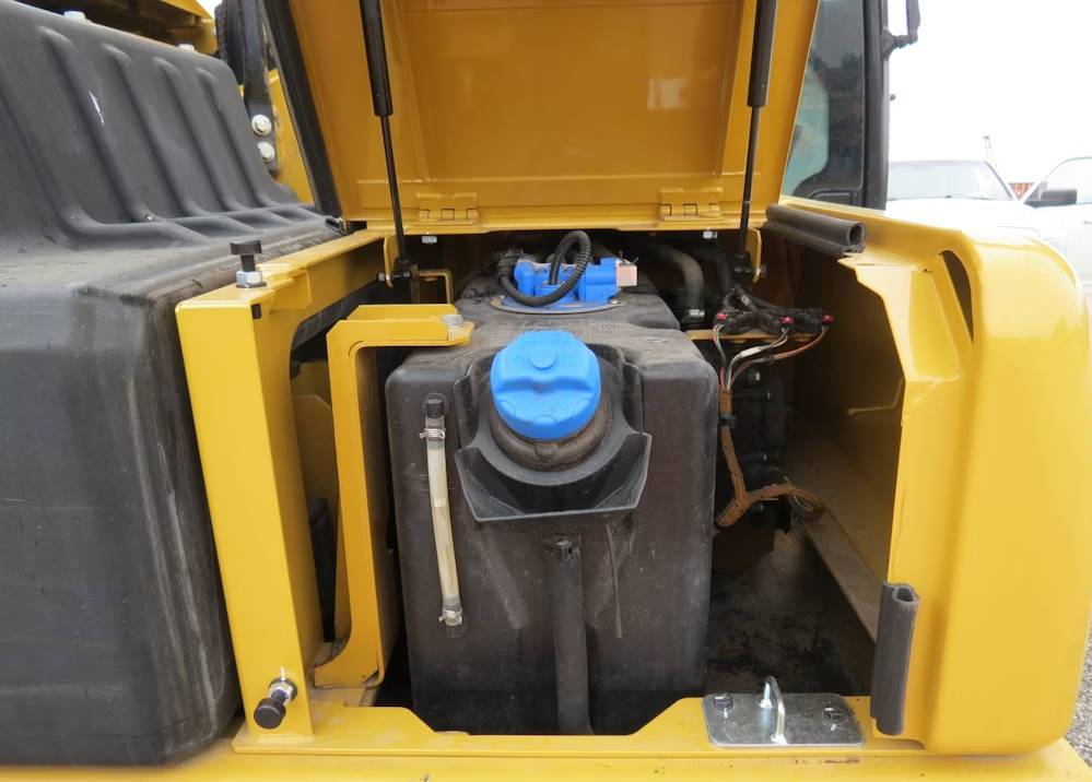 
								2021 Caterpillar 320GC Excavator Trackhoe Cab AC Thumb Aux CAT Bucket full									