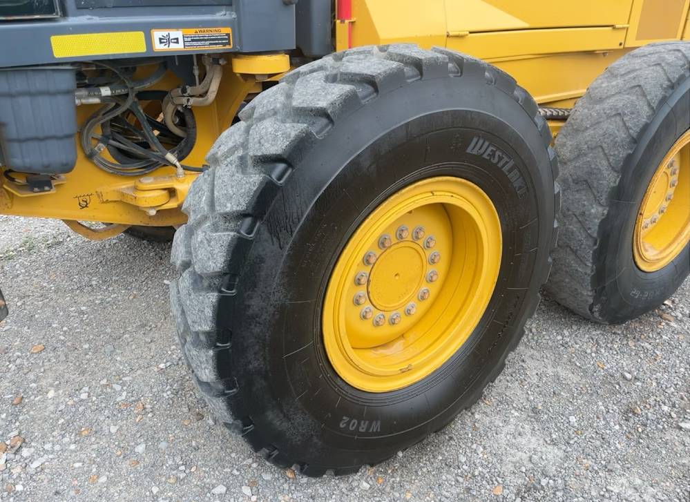 
								2017 John Deere 670GP 4WD full									
