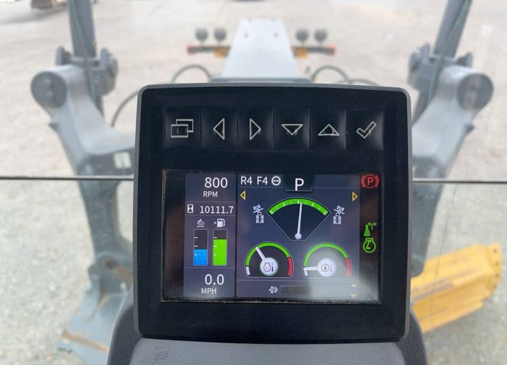 
								2017 John Deere 670GP 4WD full									