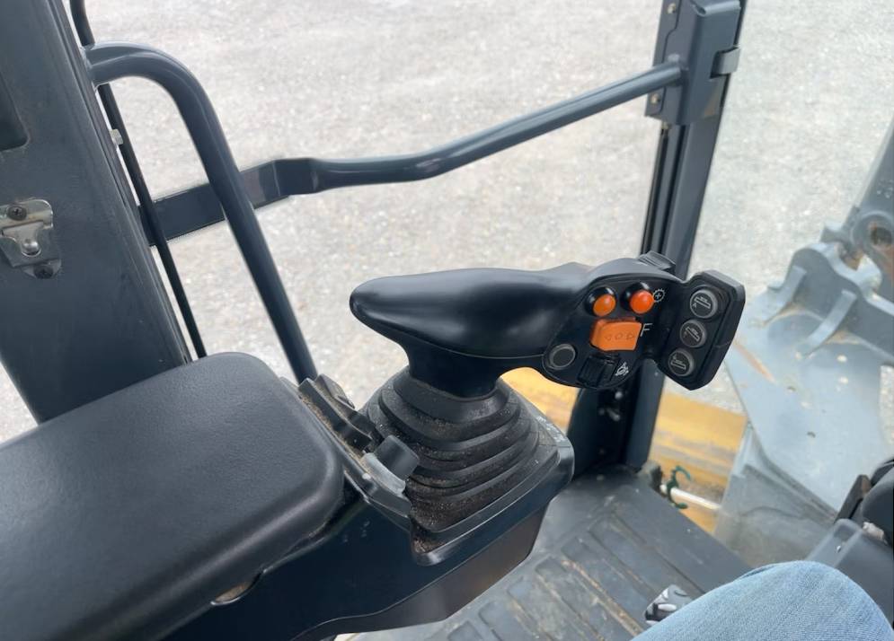 
								2017 John Deere 670GP 4WD full									