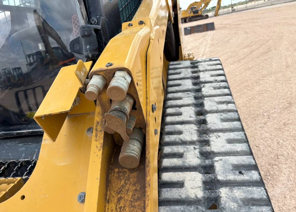 
								2023 Caterpillar 299D3XE Skid Steer Track Loader full									