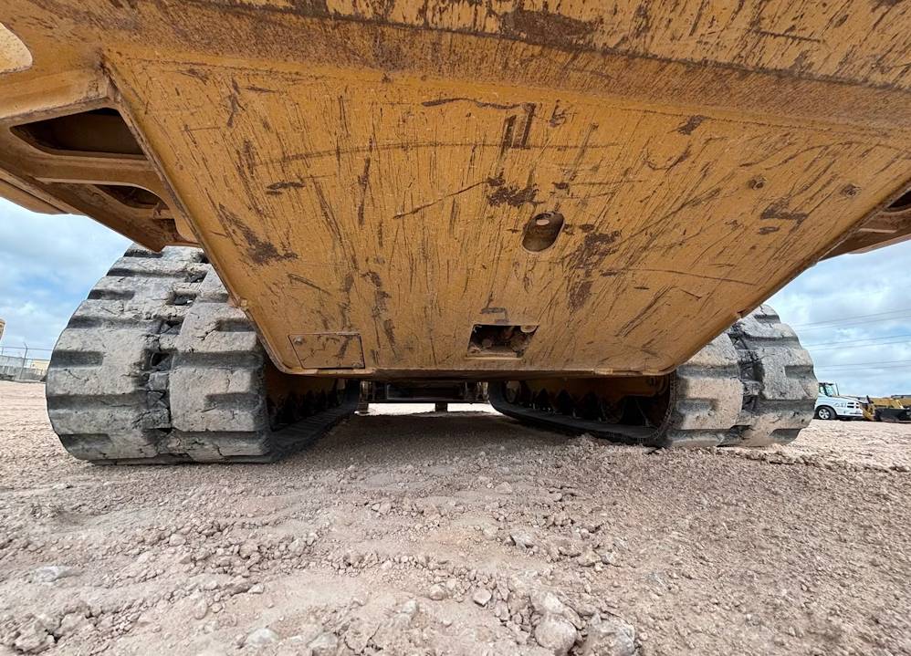 
								2023 Caterpillar 299D3XE Skid Steer Track Loader full									