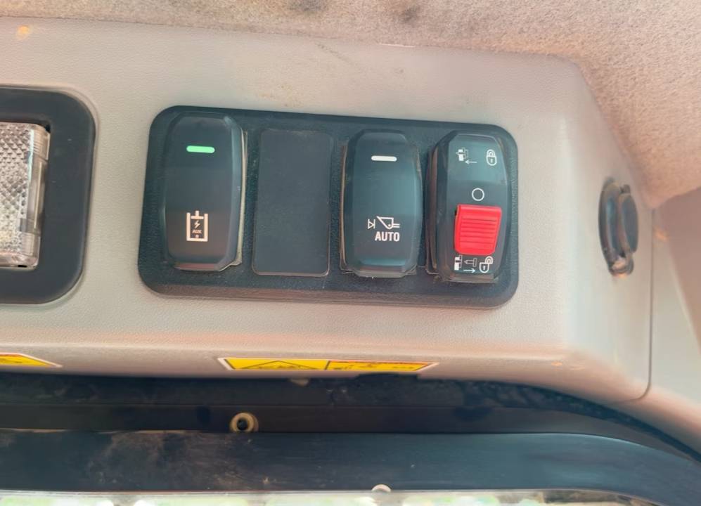 
								2021 Caterpillar 299D3XE Skid Steer Steel full									