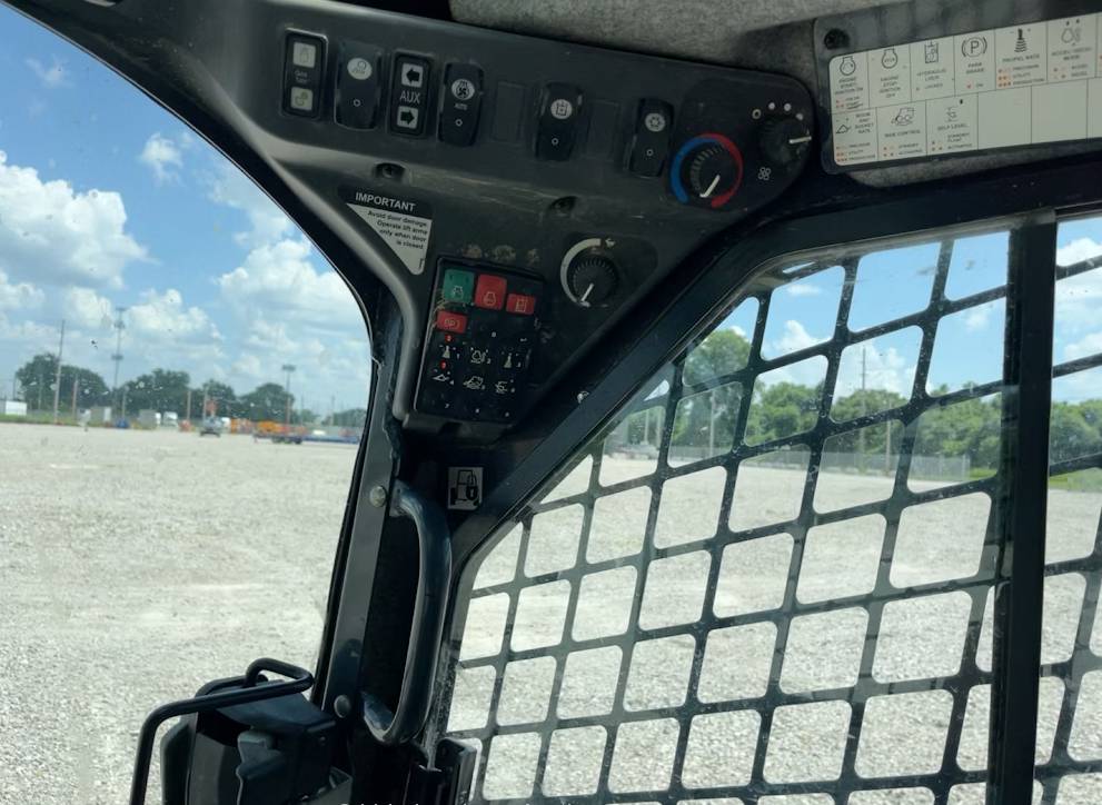 
								2022 John Deere 333G Skid Steer Track Loader AC Cab Crawler Aux Hyd full									