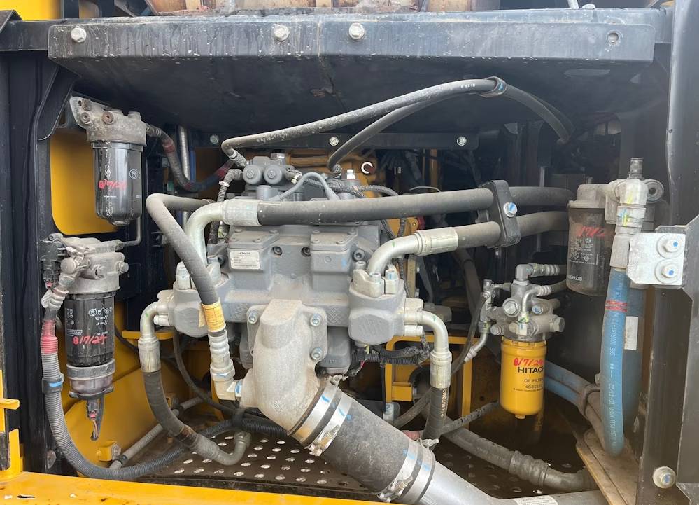 
								2018 John Deere 210G LC Excavator Enclosed Cab Steel Track Aux full									