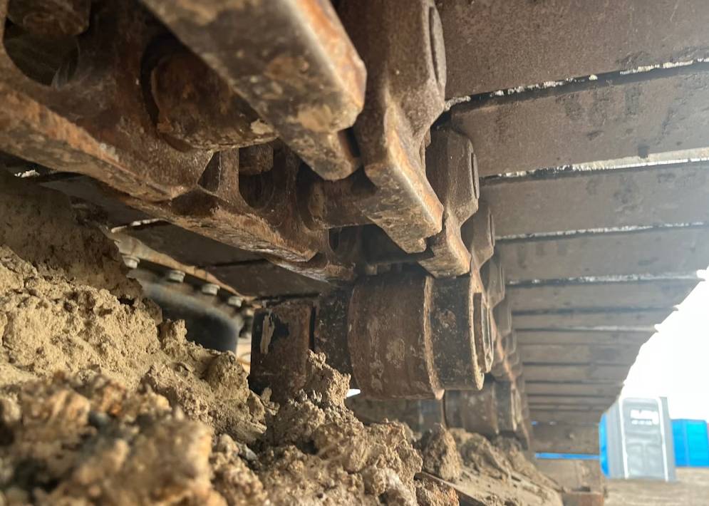 
								2018 John Deere 210G LC Excavator Enclosed Cab Steel Track Aux full									
