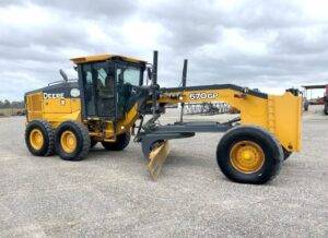 2017 John Deere 670GP 4WD